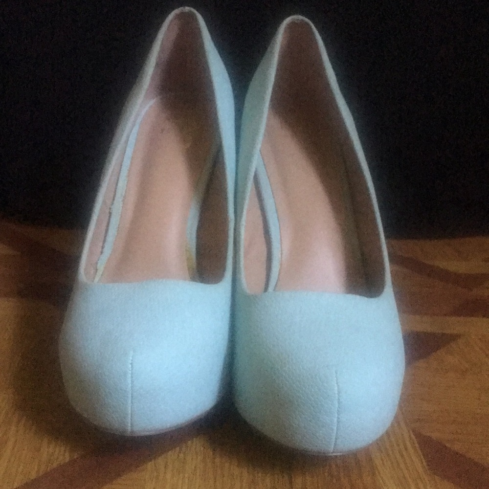 5 inch Seafoam blue pumps